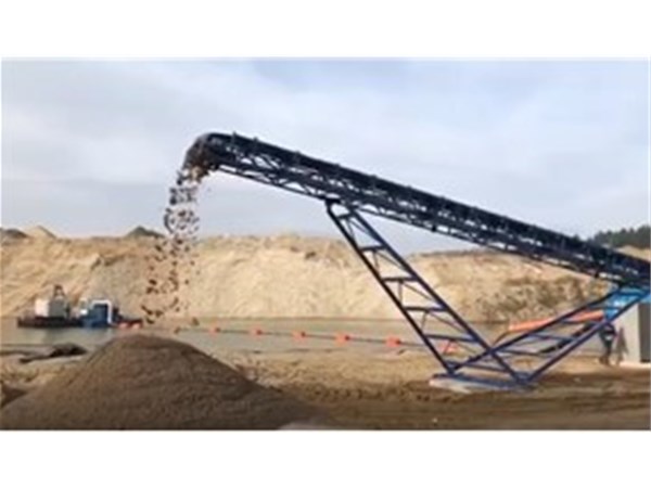 欧洲客户抽沙洗沙脱水现场